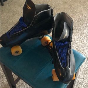 Men’s Black Roller Skates